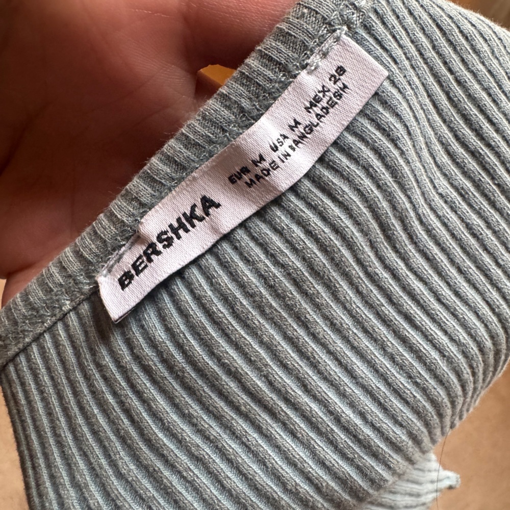 Bershka Ribbed Gray Top - Picture 3 of 3